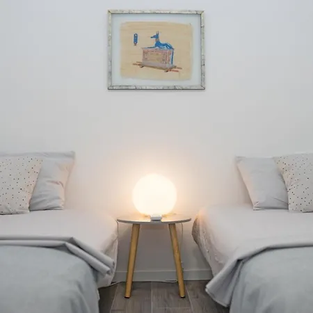 Holiday home Ambi For 6 Near