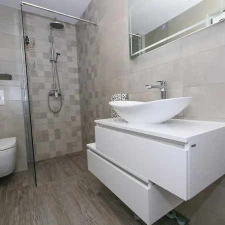 Ambi For 6 Near Holiday home Trogir